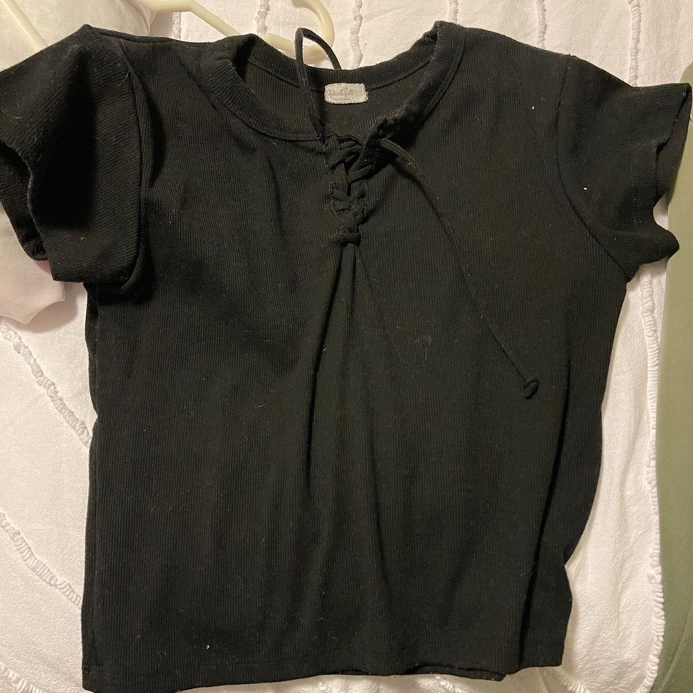 Brandy Melville t shirt